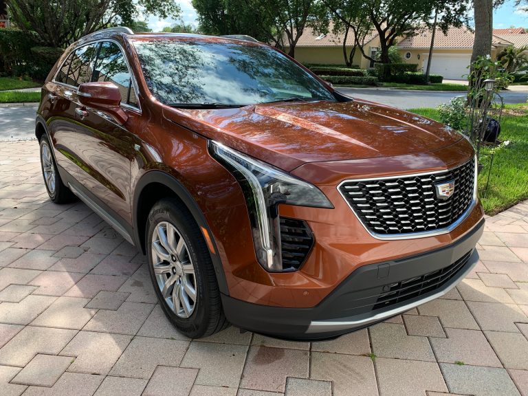 CADILLAC XT4 2021