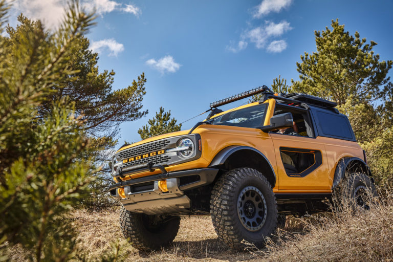 FORD BRONCO 4X4 BLACK DIAMOND 2021