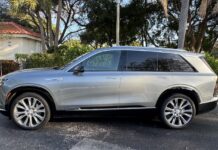 CADILLAC Vistiq 2026