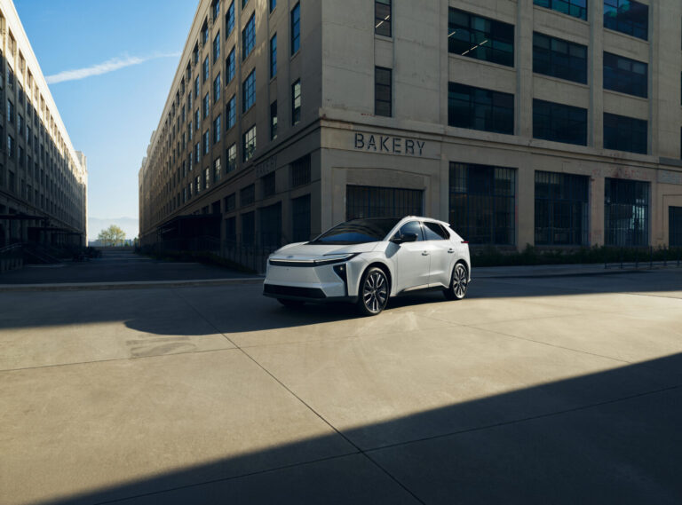 TOYOTA bZ 2026