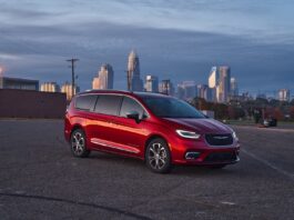 Chrysler Pacifica Pinnacle 2026